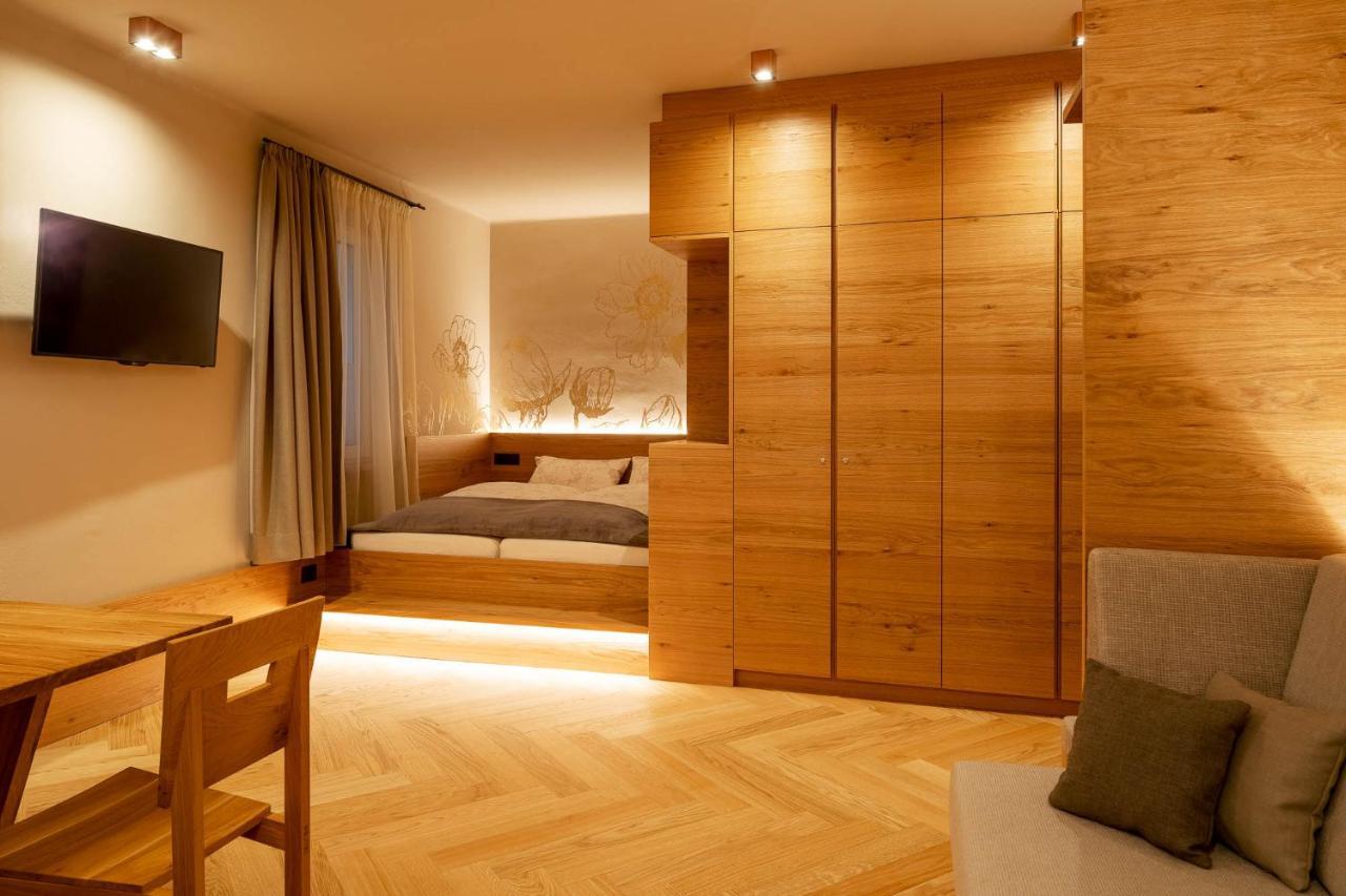 Ladurner Suites Merano Exterior foto