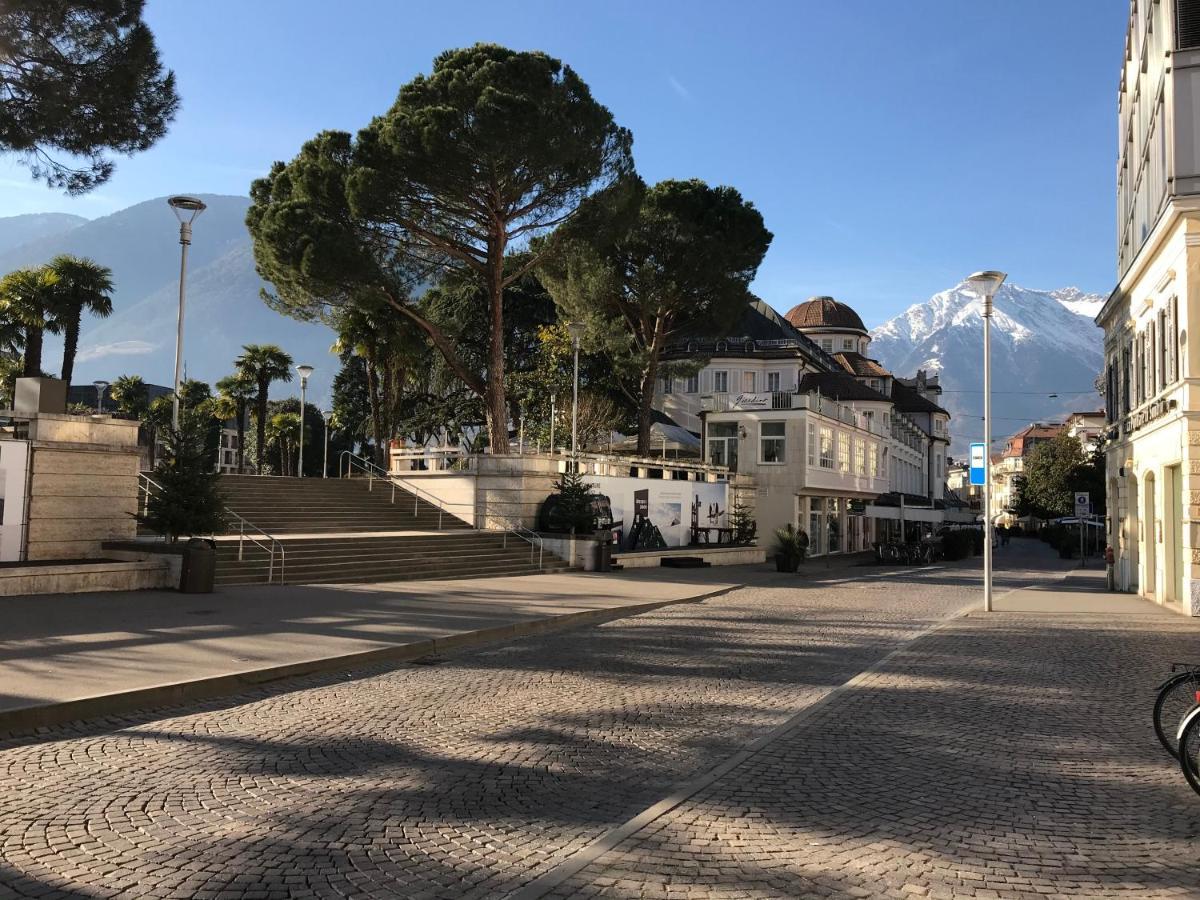 Ladurner Suites Merano Exterior foto